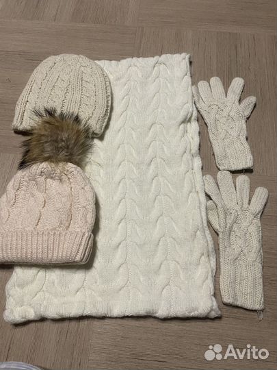 Продам комплект шапка перчатки снуд