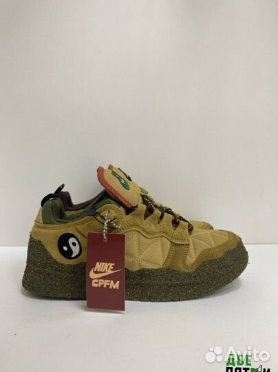 Nike SB Dunk Low x Plant Flea Market Tan Mossy Gre