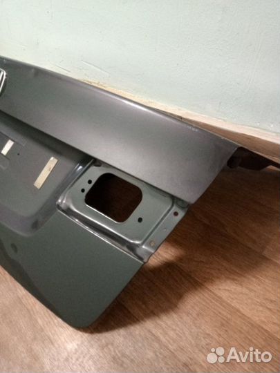 Крышка багажника Honda Accord седан 2009