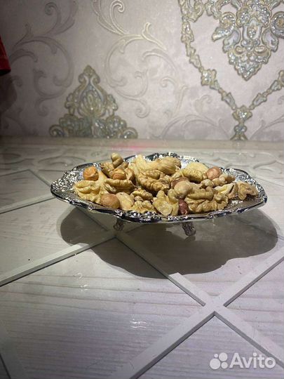 Ваза металлическая