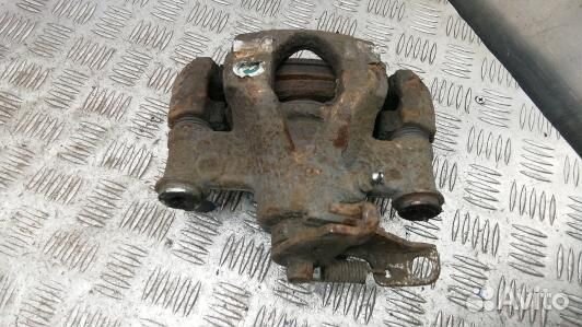 Суппорт тормозной задний правый renault master 3