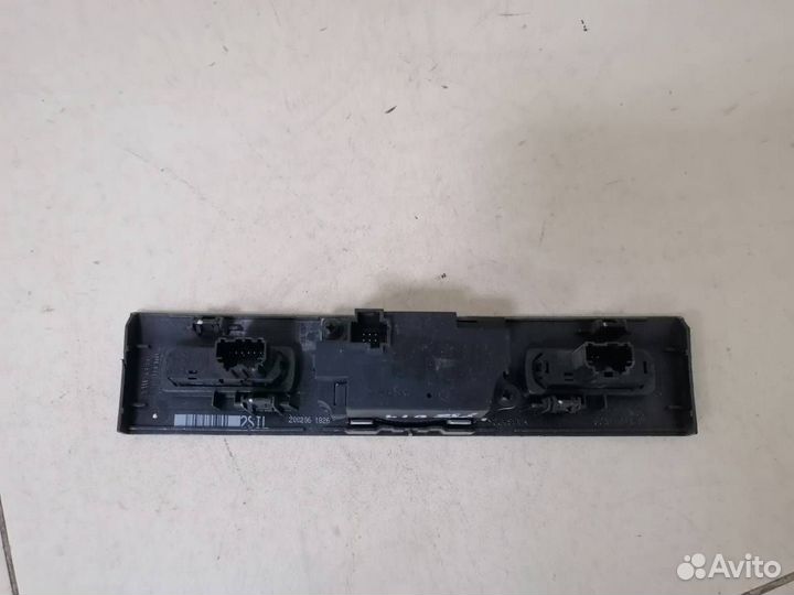 Накладка декоративная Ford Mondeo 3 2000-2007