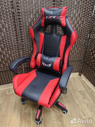 Компьютерное игровое геймерское кресло