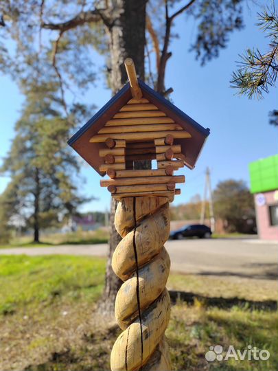 Кормушка для птиц из дерева