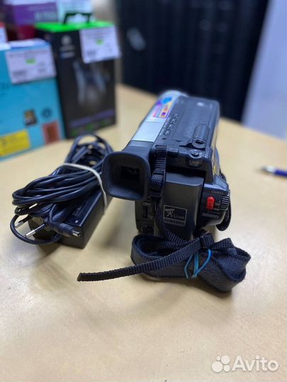 Видеокамеры DVD, HI8