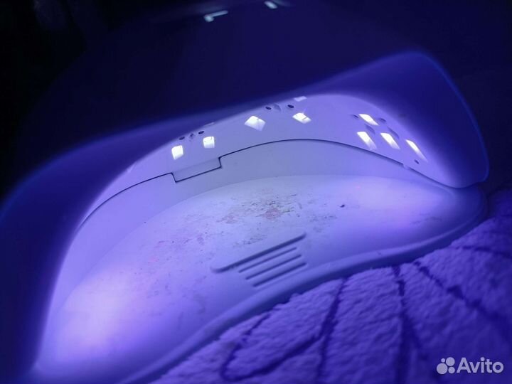 Лампа для ногтей