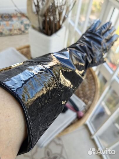 Перчатки лаковые Dolce Gabbana