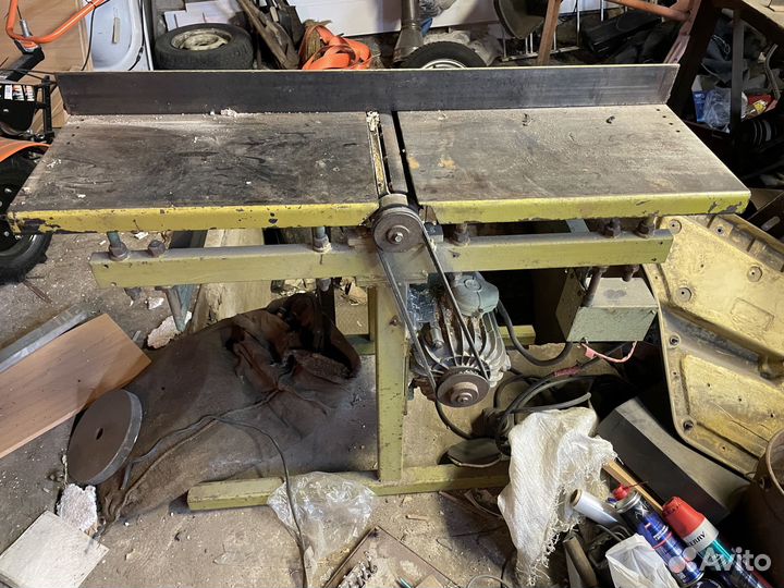 Деревообрабатывающий станок фуганок