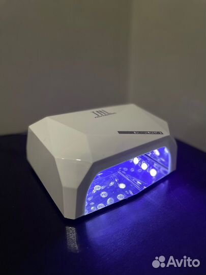 Лампа для ногтей