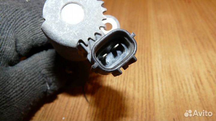 Клапан vvti 1ZZ Toyota Avensis T250