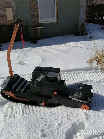 Мотосноуборд в наличии