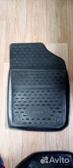 Коврики в машину эlement