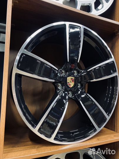 Диски R22 5x130 для Porsche