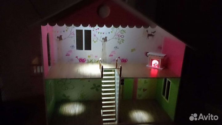 Домик кукольный
