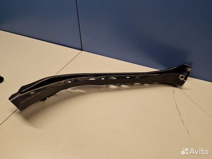 Кронштейн панели радиатора правый Toyota Camry V70 2017