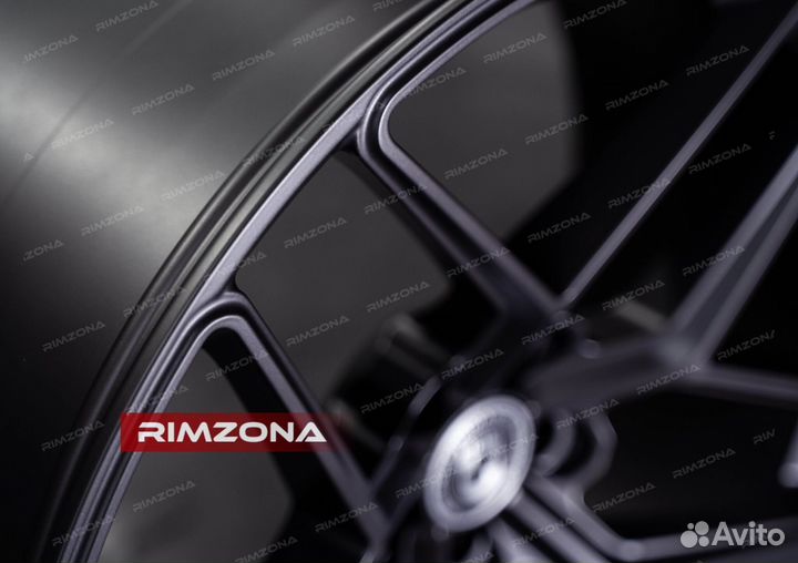 Кованые диски R22 на Audi Q8