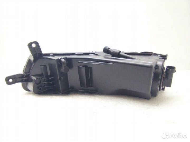 Фара противотуманная передняя левая Volkswagen