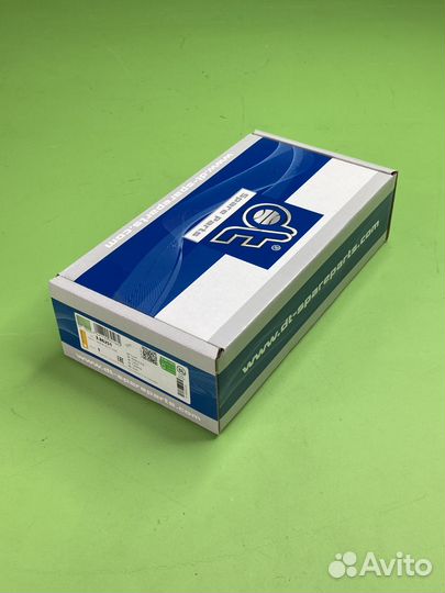 Крышка крепления кронштейна зеркала правого \MAN T