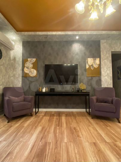 3-к. квартира, 90,3 м², 2/4 эт.