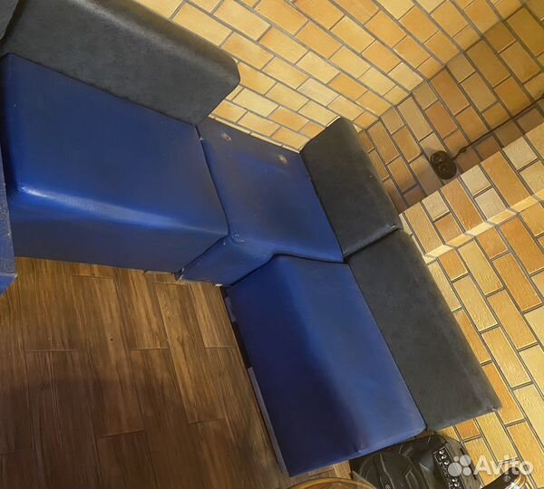 Диван для дачи, улицы