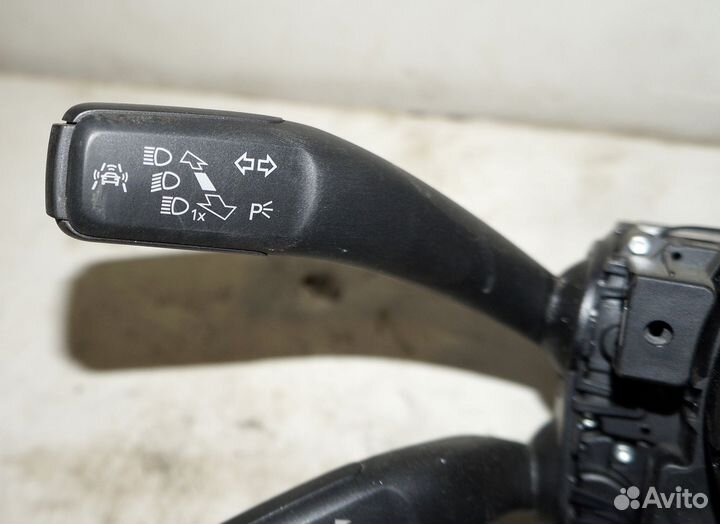 Переключатель подрулевой Фольксваген Touareg