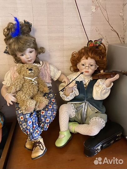 Кукла фарфоровая коллекционная