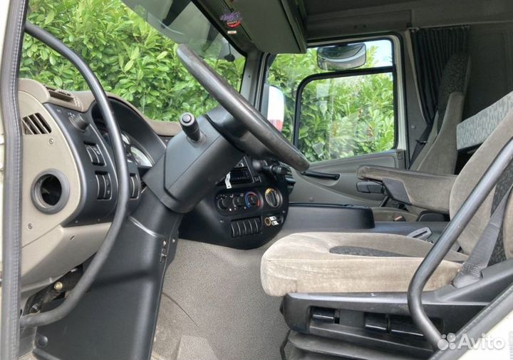 В разборке грузовик DAF,CF85 с 2006