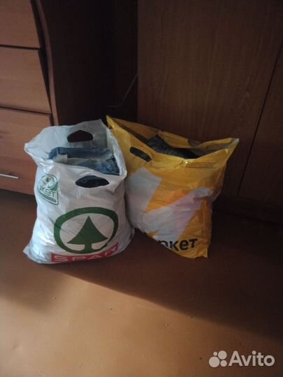 Продам два пакета женских вещей, размер 40-44