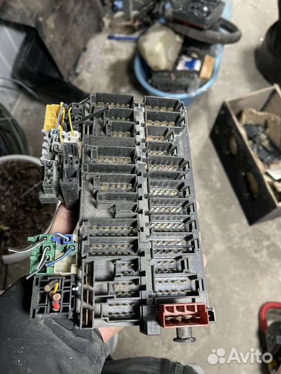 Блок реле golf mk3