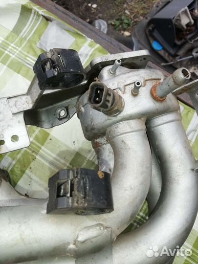 Впускной коллектор Митсубиси Паджеро Мини 2