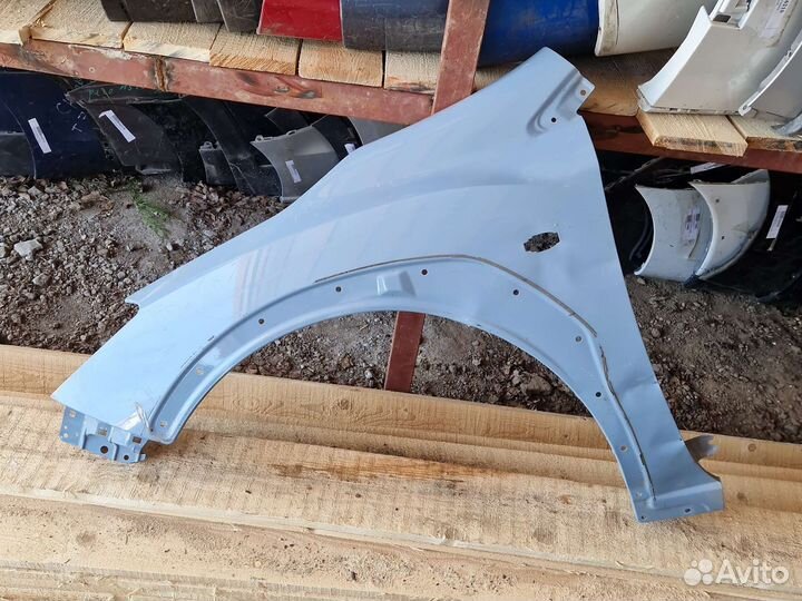 Передний левый крыло subaru XV2