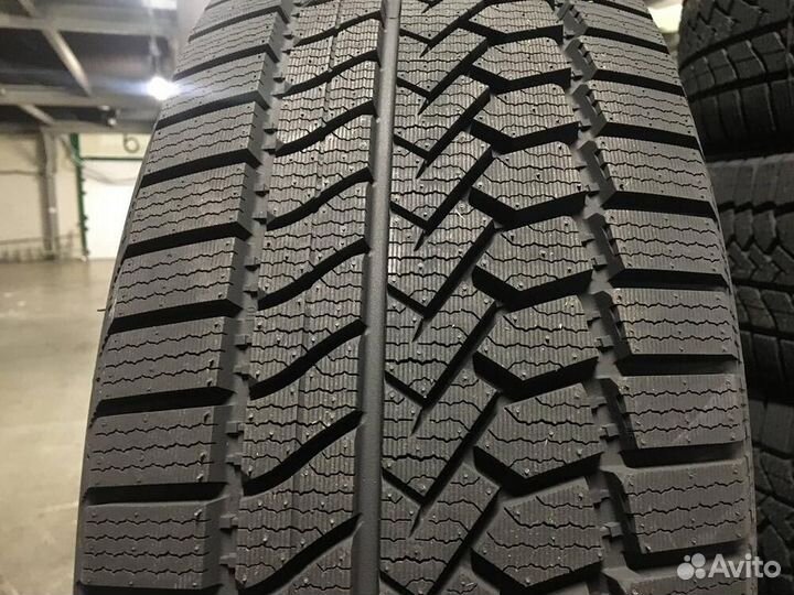 Westlake SW628 225/45 R19 96