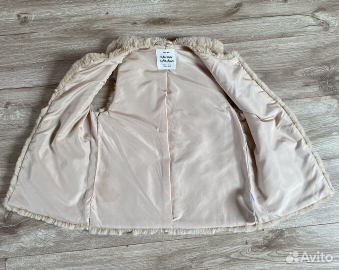 Жилетка для девочки zara новая