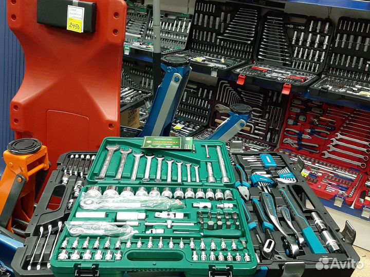 Набор инструментов jonnesway 82