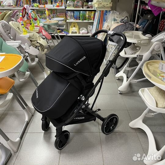 Коляска прогулочная 