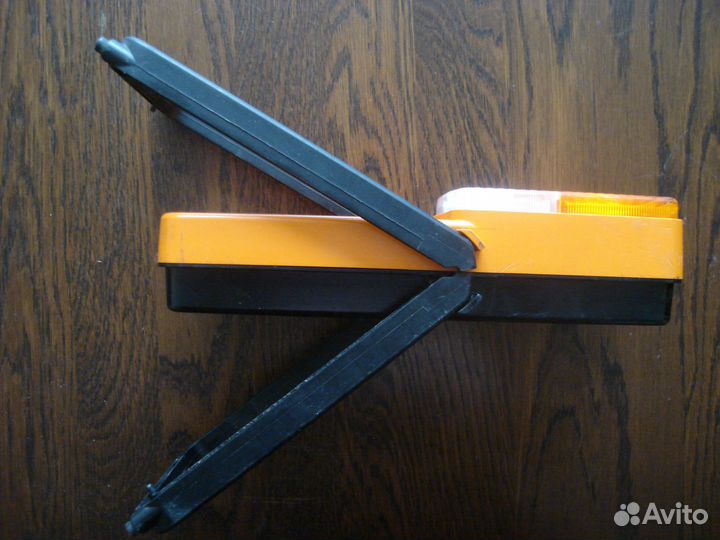 Сигнальный фонарь Mercedes-Benz.Оригинал