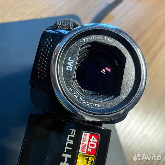 Видеокамера JVC Everio GZ-E15