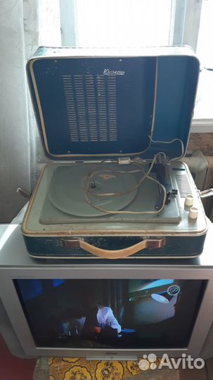 Проигрыватель пластинок СССР