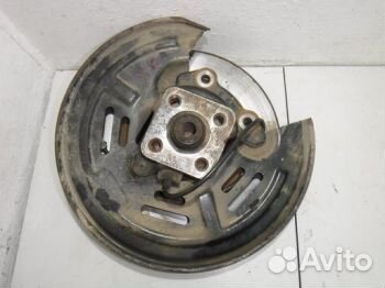 Кулак задний левый Рено