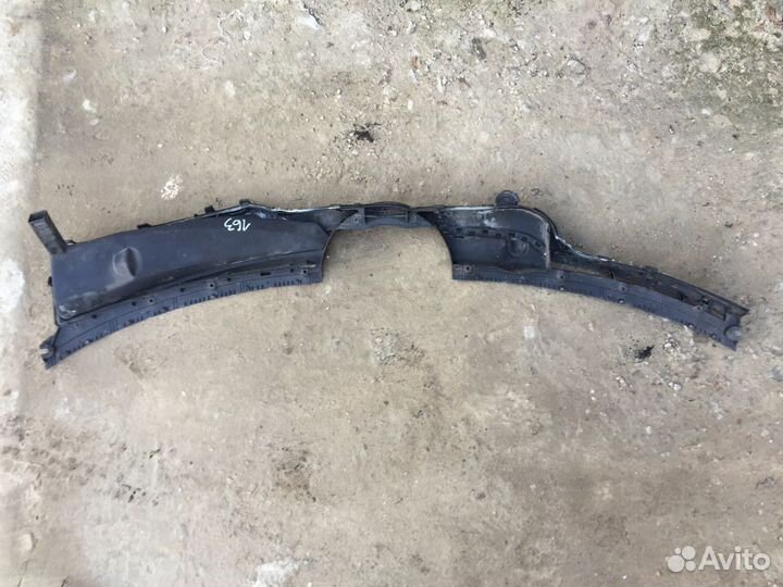 Трапеция стеклоочистителя Mercedes C200 W202