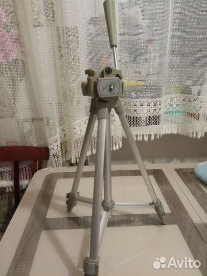 Штатив для фотоаппарата