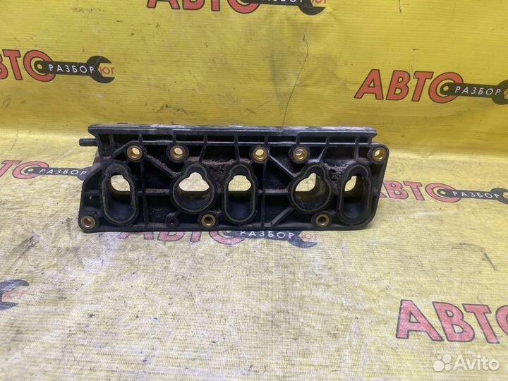 Коллектор впускной Volkswagen Passat B5 AGZ 1999