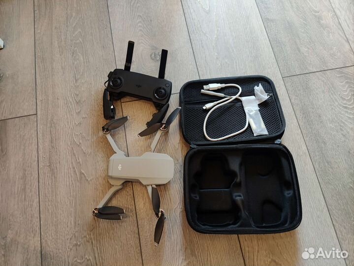 Квадрокоптер DJI mavic mini