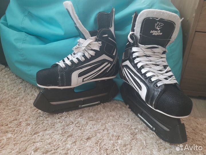 Коньки хоккейные