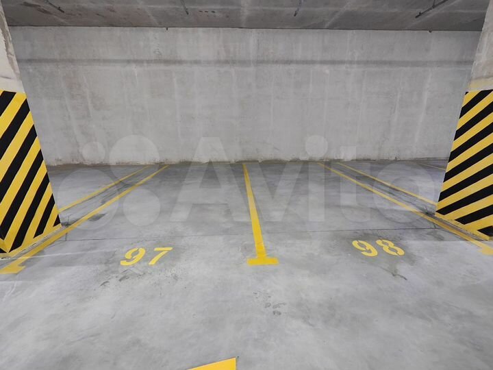 Машиноместо, 13 м²