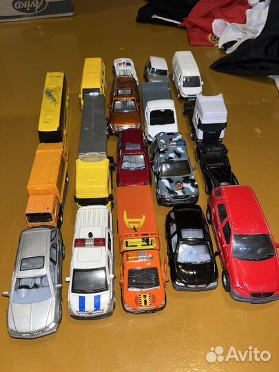 Игрушечные машинки