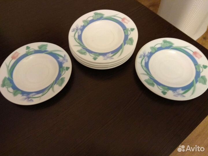 Вазочки, блюдца