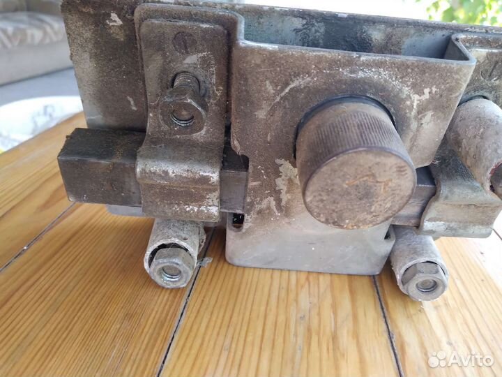 Замок гаражный