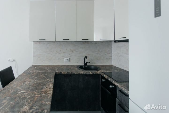 Угловая кухня «Милана» + духовка в подарок