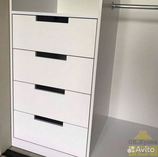 Шкаф в детскую